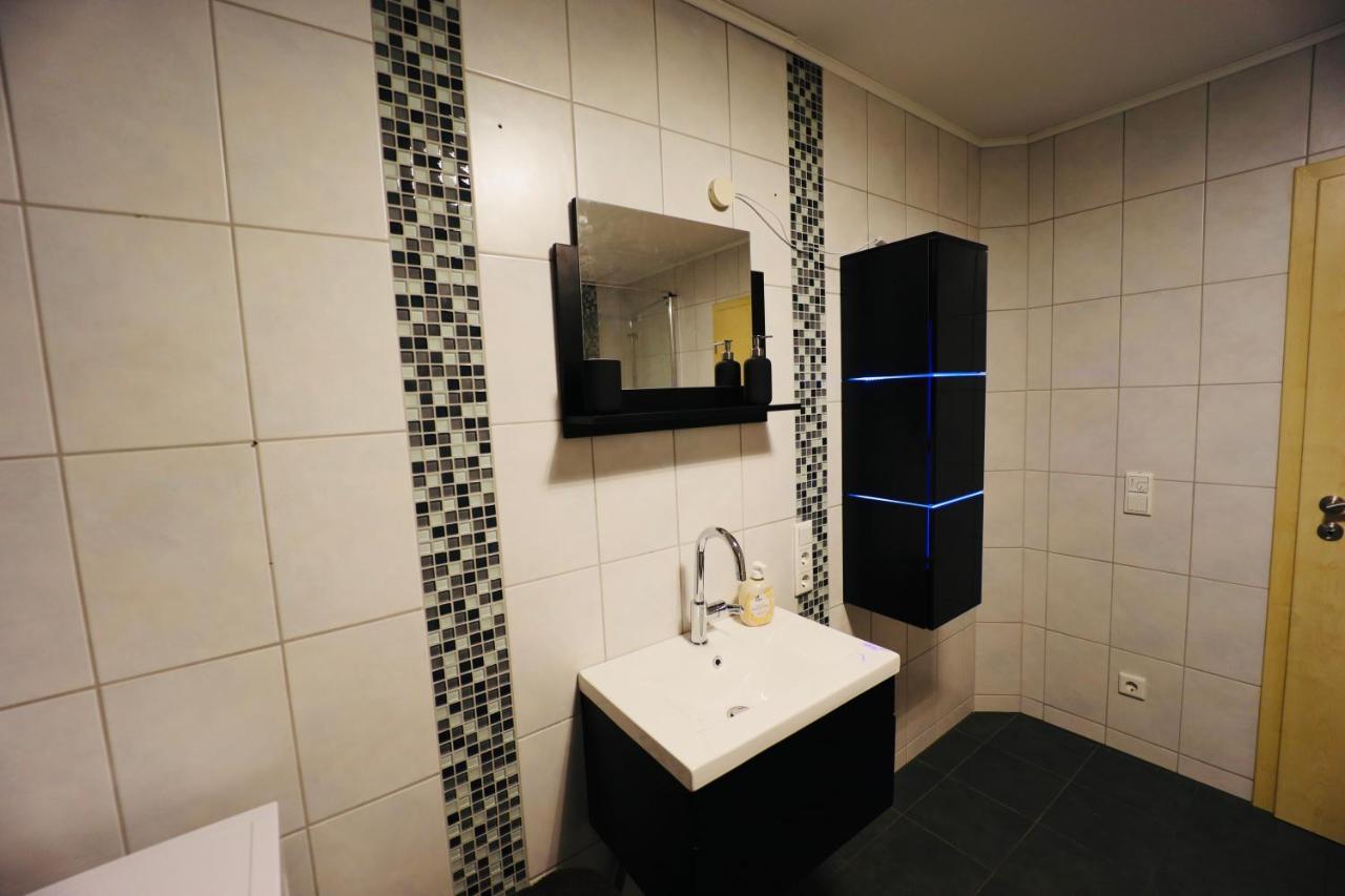 Generous Apartment I 7 Beds I 110 Sqm I Fast Internet Paderborn Extérieur photo
